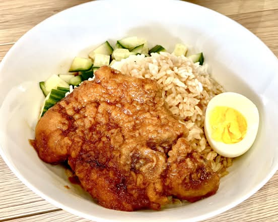 Braised Pork Cutlet on Rice香滷排骨飯
